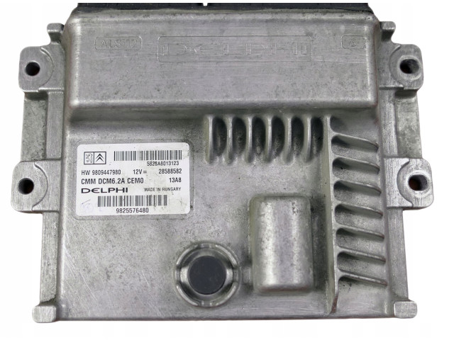 Řídící jednotka 9825576480, 28588582   Peugeot 508 2015