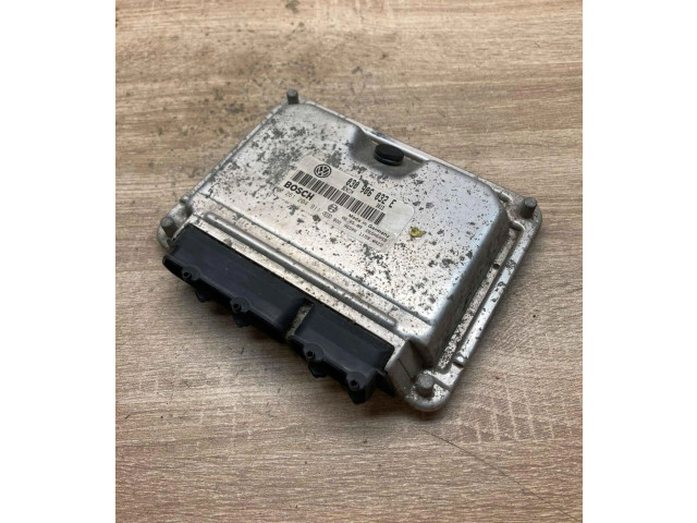 Блок управления двигателем ECU 030906032E, 0261204911   Volkswagen Lupo