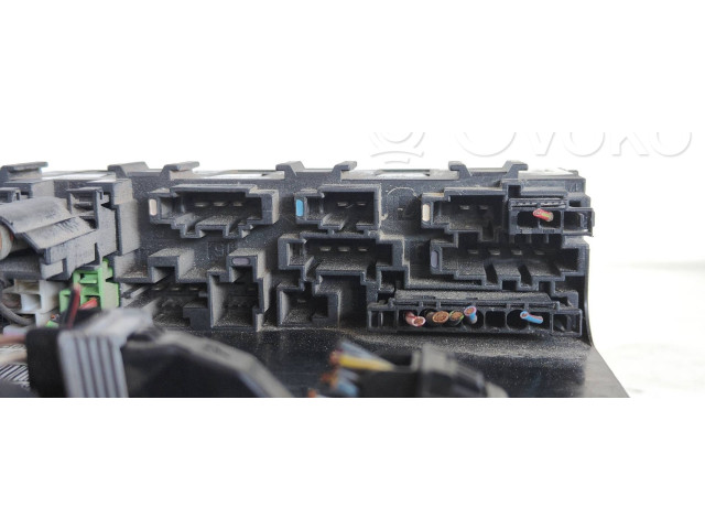 Pojistková skříňka  0035455101   Mercedes-Benz C W203 2000