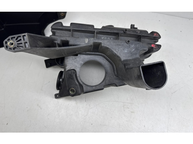   Pojistková skříňka 8277450010   Lexus LS UCF30 2005