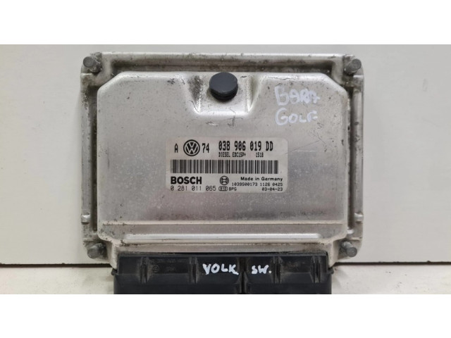 Блок управления двигателя 038906019DD, 0281011065   Volkswagen Bora