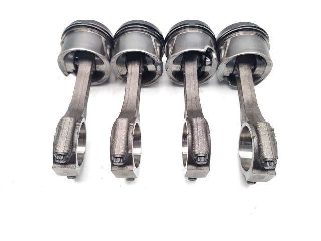 Píst CGLC   Audi A5 8T 8F    CGLC 