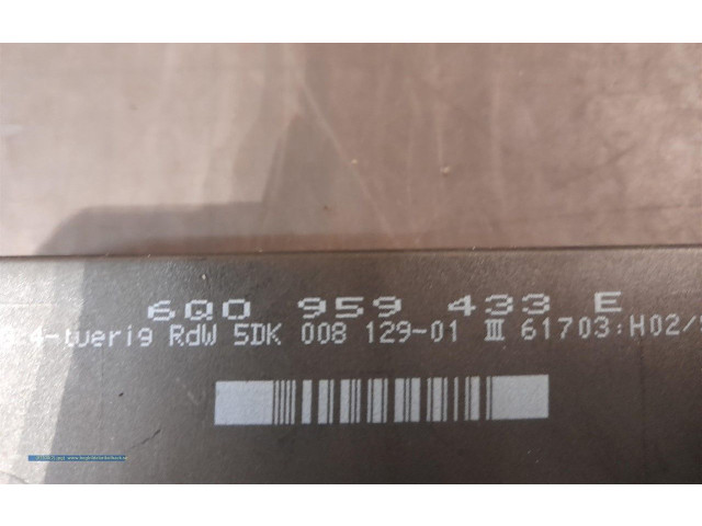 Блок управления 6Q0959433E   Volkswagen Transporter - Caravelle T5