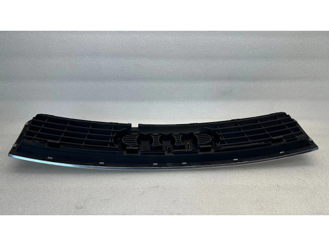 Передняя решётка Audi A6 S6 C5 4B 1997-2005 года 4B0853651F      