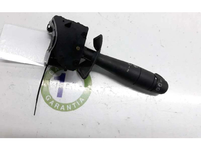 Ручка стеклоочистителей 8200792587, 901057668   Dacia Sandero
