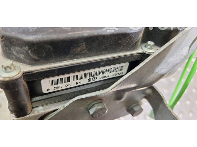 Jednotka ABS 6795186, 6795187   BMW X1 E84 2010