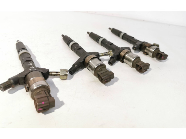 Vstřikovač 2367030020, 06F11018   Toyota Land Cruiser (J120)    1KD 