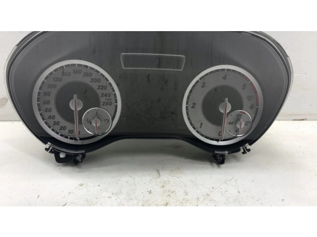 Přístrojová deska  Mercedes-Benz A W176 2012 A1769000101  