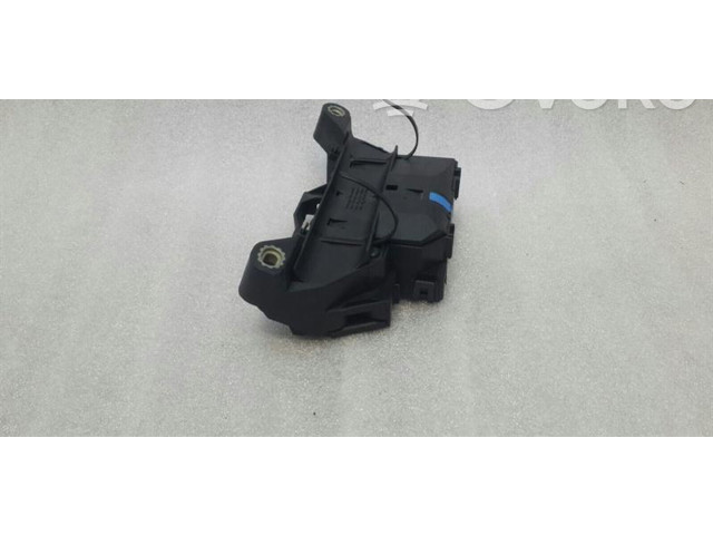   Pojistková skříňka A2305450801   Mercedes-Benz SL R230 2007