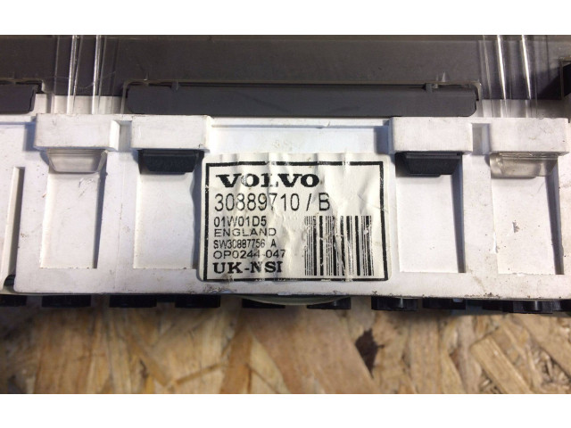 Přístrojová deska  Volvo S40, V40 2001 30889710, 01W01D5  
