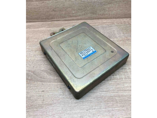 Блок управления двигателем ECU MD175667, E2T38974   Mitsubishi Colt