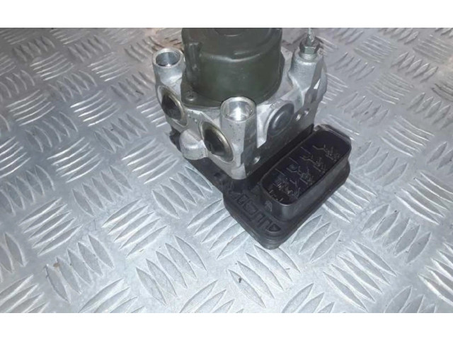 Jednotka ABS 4451042080   Toyota RAV 4 (XA20) 