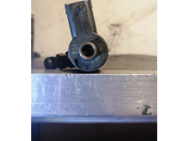 Vstřikovač 0445110059, BOSCH   Chrysler Voyager    D7  VK07C 