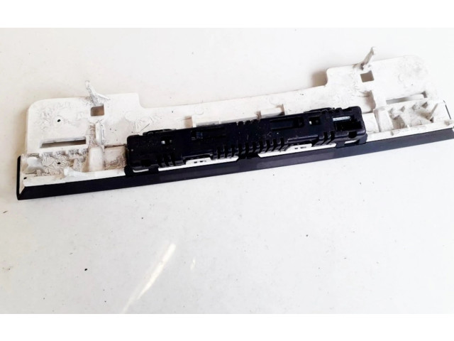 Дисплей    7l6919473d, 1024180-00   Volkswagen Touareg I