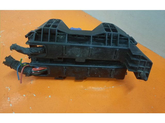   Pojistková skříňka 71543080MA, 71543080MA   Nissan Pathfinder R50 2001