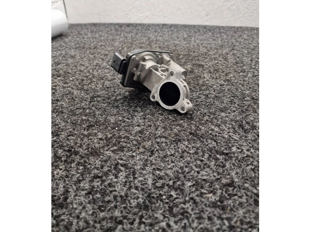 Клапан EGR 8576810   BMW 5 G30 G31