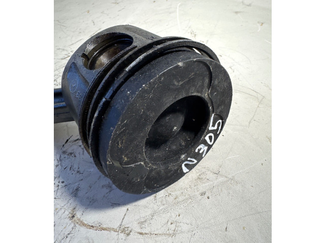 Píst 8340F   Mercedes-Benz ML W164    642.940 