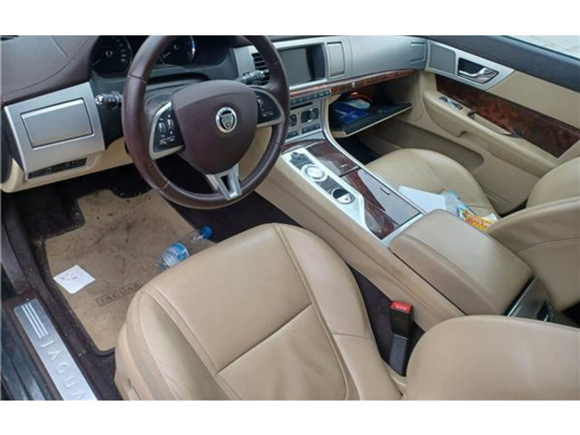 Přístrojová deska  Jaguar XF 2007 D2310849kd  
