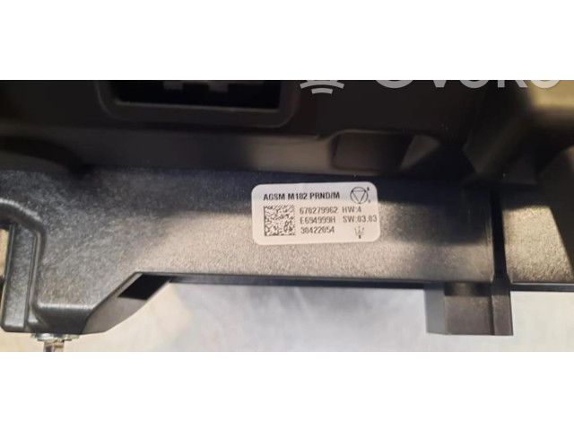 Дисплей    670279962   Maserati Grecale
