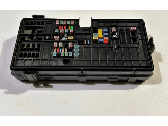   Pojistková skříňka L1M3-14A003   Ford Explorer VI 2020