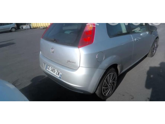 рейка  Колонка рулевая 52090174   Fiat Punto Evo  -  года