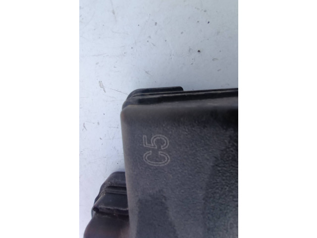   Pojistková skříňka 8266252800   Toyota Yaris 2019