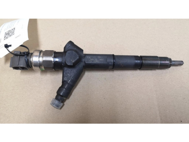 Vstřikovač AW420AW4   Nissan Primera  pro naftový motor 2.2  
