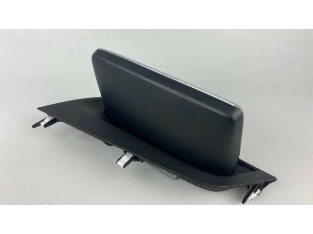 Дисплей    N247611J0A   Mazda MX-5 ND