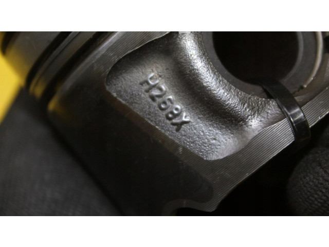 Píst    Land Rover Range Rover Sport L320     