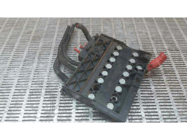   Pojistková skříňka T3060118151046   Ford Fiesta 