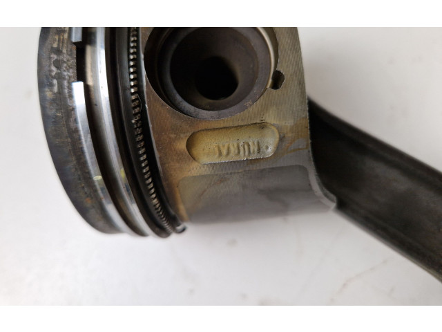  Поршень с шатуном OM646.980   Mercedes-Benz Vito Viano W639  