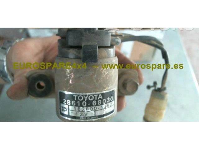 Блок предохранителей 28610-68030   Toyota Land Cruiser (HDJ90)    