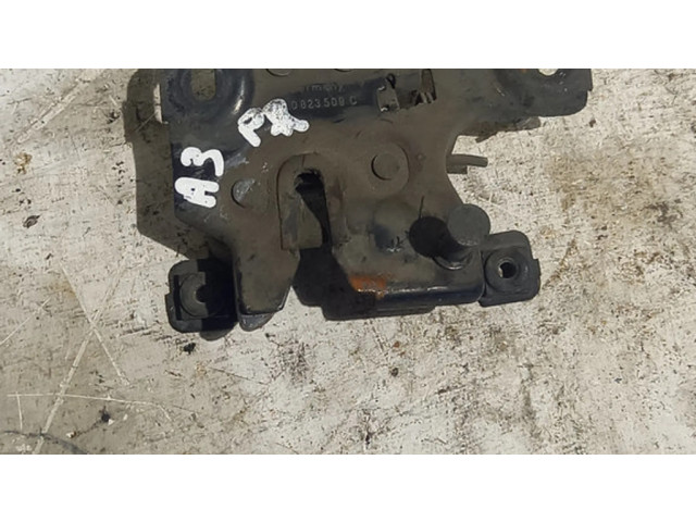 Замок капота 8L0823509C   Audi A3 S3 8L