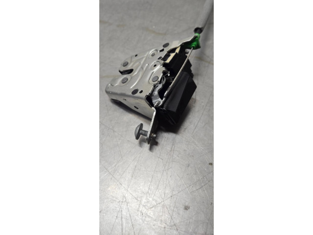 Замок багажника A0997400608, A0999068600    Mercedes-Benz E W213 2016 -  года