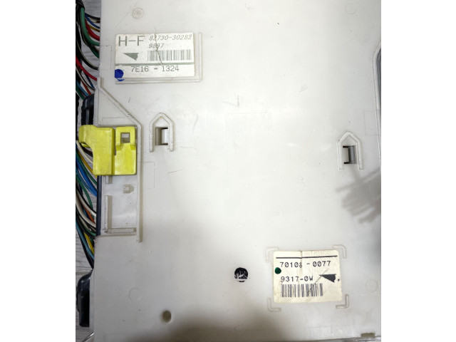 Блок предохранителей 8273030282, 701080077   Lexus GS 300 350 430 450H    