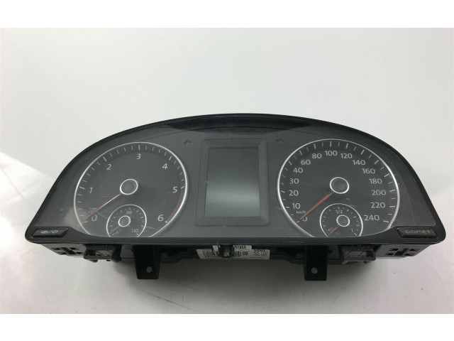 Přístrojová deska  Volkswagen Caddy 2016 2K5920876F, P 2476  