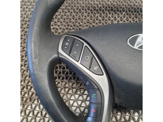 Volant Hyundai i30 2013   