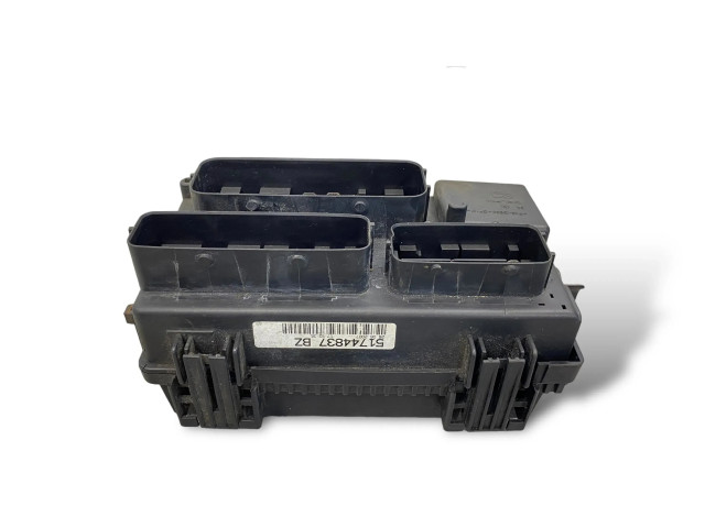 Блок предохранителей  51744837   Fiat Grande Punto    