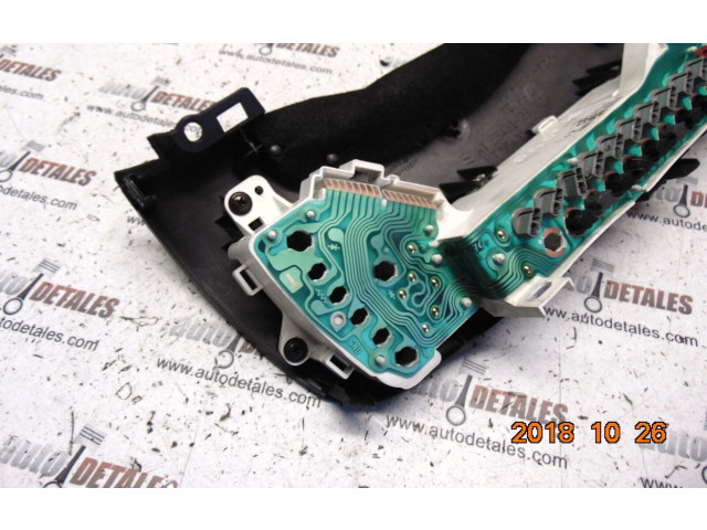 Дисплей    8395028112   Toyota Previa (XR30, XR40) II