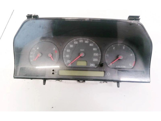 Přístrojová deska  Volvo S70  V70  V70 XC 1997 9168144, 9168138  