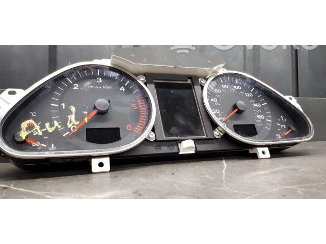 Přístrojová deska  Audi A6 S6 C4 4A 1996 4f0920980m  