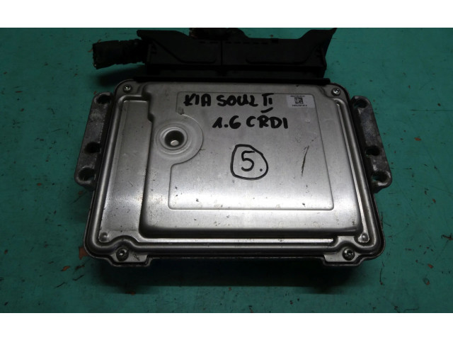 Řídící jednotka 0281016426, 391112A121   KIA Soul 2009