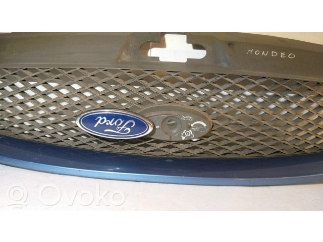 Передняя решётка Ford Mondeo Mk III 2000-2007 года 1S718B271A      