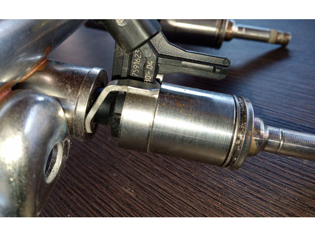 Vstřikovač V75668051, V7591623   Citroen C4 I  pro naftový motor   