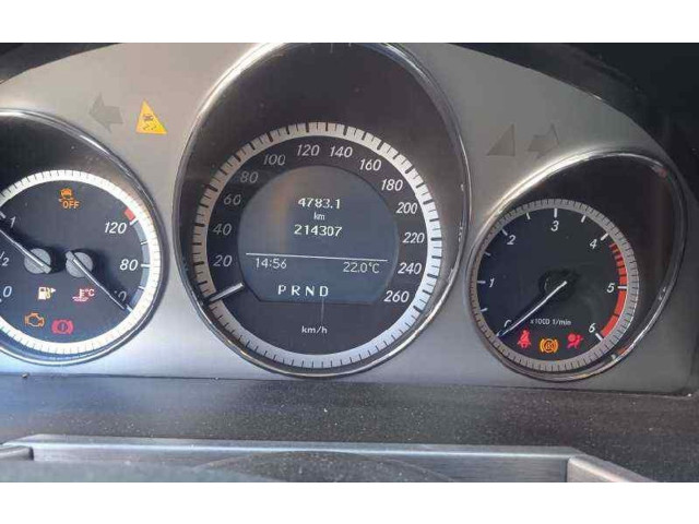 Přístrojová deska  Mercedes-Benz GLK (X204) 2012 A2049005107, A2049005807  