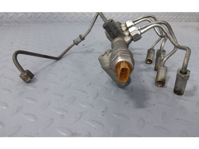 Vstřikovací lišta 175205X00A, 166805X00A   Nissan Murano Z51     