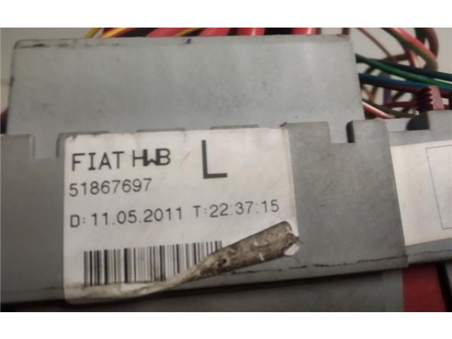   Pojistková skříňka 51867697, 51867697   Alfa Romeo Giulietta 2011