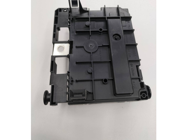   Pojistková skříňka 9807028580   Peugeot 3008  2013