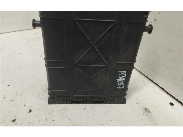 Блок предохранителей  9666952280, 0090012   Citroen Saxo    