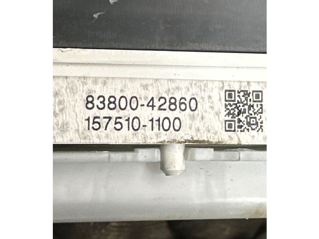 Přístrojová deska  Toyota RAV 4 (XA20) 2000 8380042860, 1575101100  